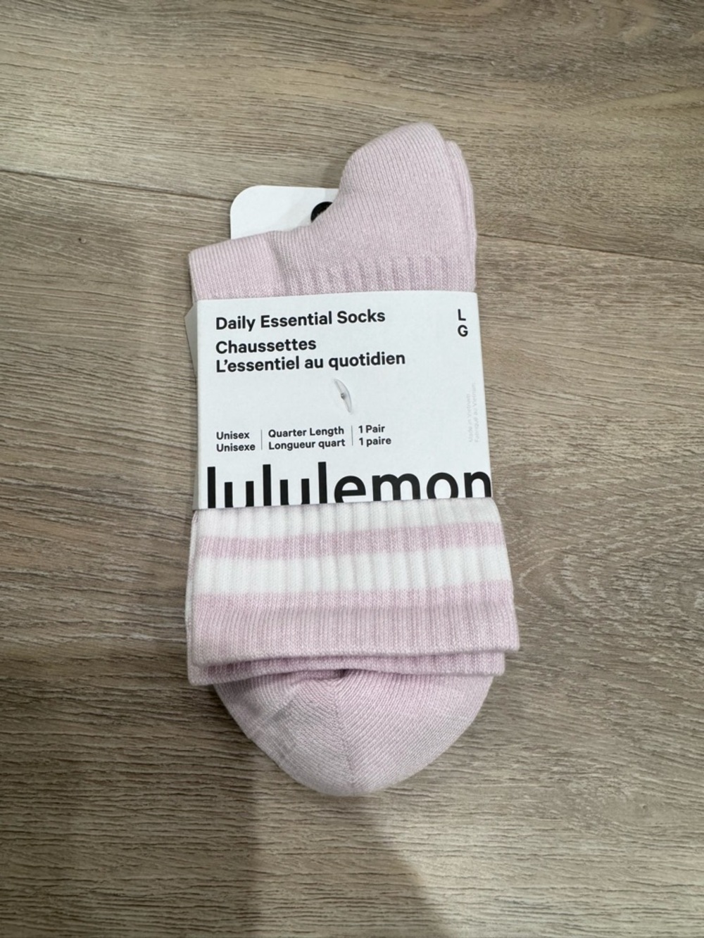Lululemon Daily Essential Socks! Nwts, BLLP/WHT! Dont Miss Out. Sz Large!